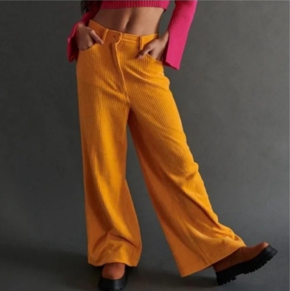 NWT- Urban Outfitter, Y2K Style, High-Waisted, Wide-Leg, Sunset Gold, Corduroys.